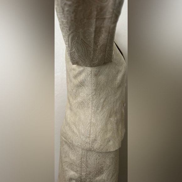 Kasper Cream Paisley Women's Skirt Set - Picture 14 of 15